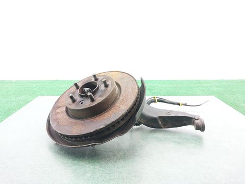 Used Right front steering knuckle LAND ROVER DISCOVERY III (L319) 2.7 TD 4x4 (190 hp) 24645813
