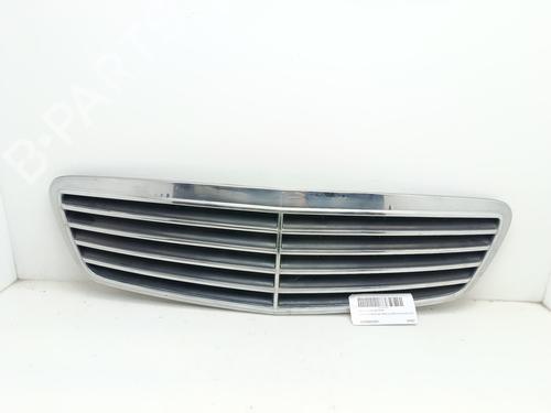 Used Grille Grille MERCEDES-BENZ S-CLASS (W220, V220) S 320 CDI (220.026, 220.126) (197 hp) 35944702 35944702
