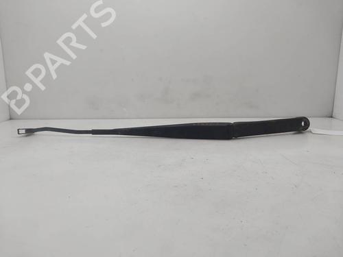 Used Front windshield wiper arm Front windshield wiper arm 39595819 39595819
