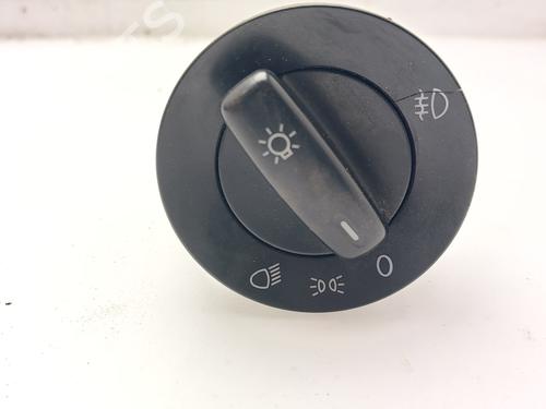 Forlygtekontakt VW PASSAT B6 (3C2) [2005-2010]  18070387