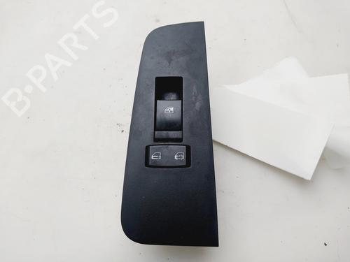 Interrupteur de vitre avant droite CHEVROLET EPICA (KL1_) 2.0 (144 hp) 31979036
