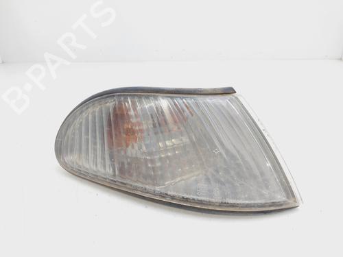 Used Right front indicator HYUNDAI SONATA III (Y-3) 2.0 i 16V (139 hp) 26448808