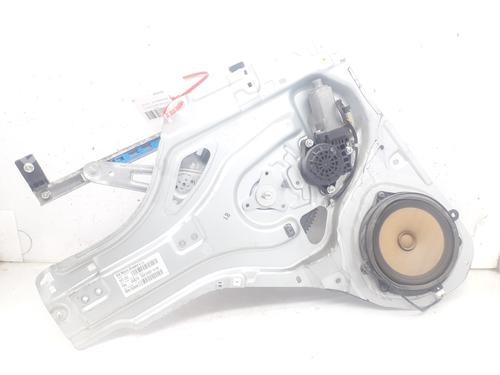 Used Rear left window mechanism KIA SPORTAGE II (JE_, KM_) [2004-2011]  11857637