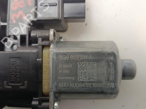 Vindusheismotor venstre bak SEAT LEON ST (5F8) | BP30927254E23