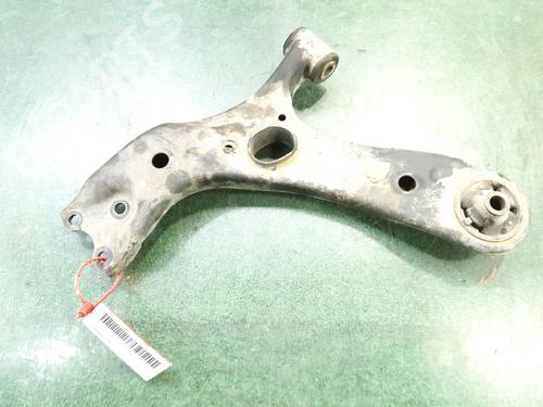 Used Left front suspension arm TOYOTA AURIS (_E15_) 1.6 (ZRE151_, ZRE151R) (124 hp) 8888911