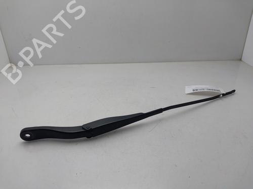 Used Front windshield wiper arm Front windshield wiper arm 37687819 37687819