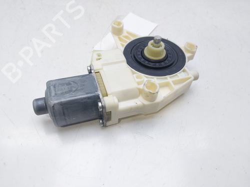 Left rear window motor MERCEDES-BENZ C-CLASS (W204) C 200 CDI (204.007, 204.006) | BP13895287E23 