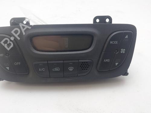 Used Climate control HYUNDAI SANTA FÉ I (SM) 2.0 CRDi 4x4 (113 hp) 18667628