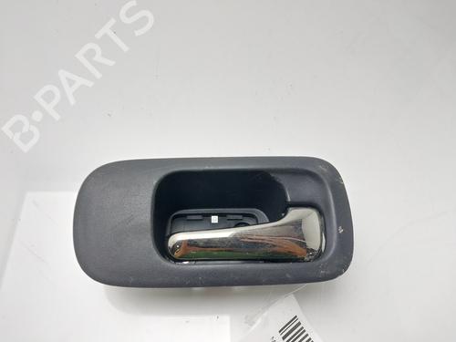 Used Front right interior door handle Front right interior door handle HONDA CR-V II (RD_) 2.2 CTDi (RD9) (140 hp) 33885171 33885171