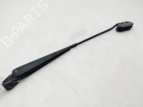 Used Rear windshield wiper arm FORD MONDEO III (B5Y) 2.0 16V TDDi / TDCi (115 hp) 22956848
