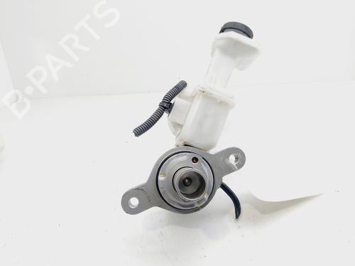 Used Brake master cylinder RENAULT KADJAR (HA_, HL_) 1.5 dCi 110 (HLA3) (110 hp) 24500550