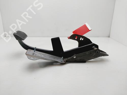 Rempedaal VOLVO V40 Hatchback (525) D2 | BP30553667I19