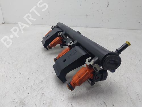 Injection rail PEUGEOT 307 CC (3B) 1.6 16V | BP31084772M98 - Image 3
