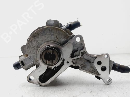 Used Vacuum pump VW TOURAN (1T1, 1T2) [2003-2010]  28111949