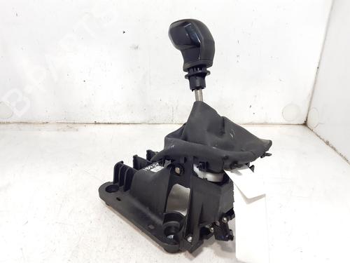 Used Gear lever PEUGEOT 208 I (CA_, CC_) 1.4 HDi (68 hp) 8419835