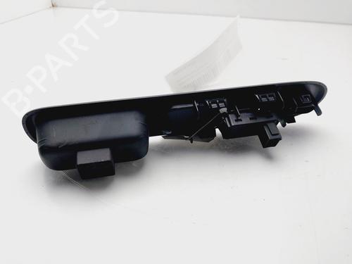 Right front window switch PEUGEOT 5008 (0U_, 0E_) | BP31853851I26