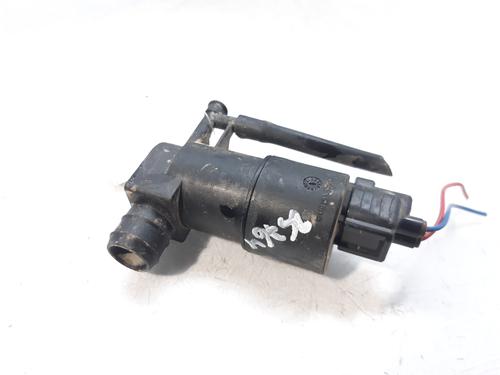 Used Washer pump TOYOTA VERSO (_R2_) 2.0 D-4D (AUR20_, AUR20R) (126 hp) 14001564