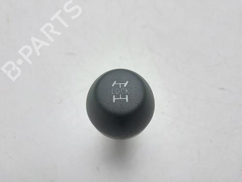 switch-toyota-rav-4-iii-_a3_-2005-2006-2007-2008-2009-2010-2011-2012-2013-2014-37262136 main image