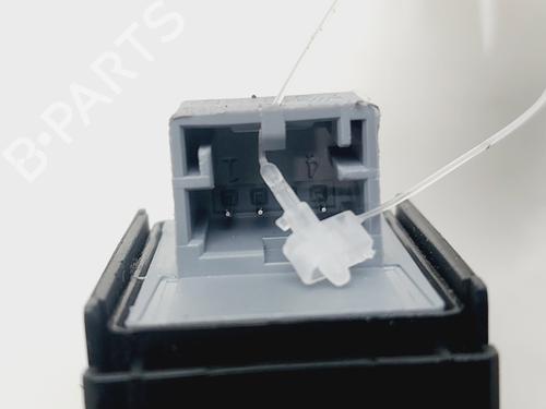 Right rear window switch AUDI A1 Sportback (8XA, 8XF) 1.2 TFSI | BP31964448I28