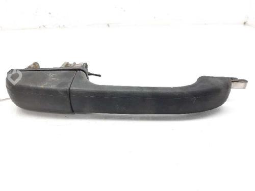 Used Rear left exterior door handle LAND ROVER DISCOVERY II (L318) 2.5 Td5 4x4 (139 hp) 9301724