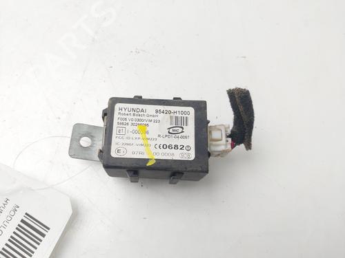 Used Electronic module HYUNDAI TUCSON (JM) 2.0 CRDi (113 hp) 32311848