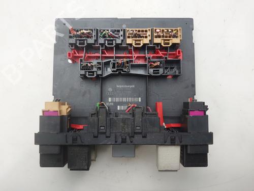 Used Fuse box Fuse box 37181506 37181506