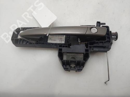 Used Front left exterior door handle Front left exterior door handle MERCEDES-BENZ A-CLASS (W176) A 200 CDI (176.001) (136 hp) 39988661 39988661