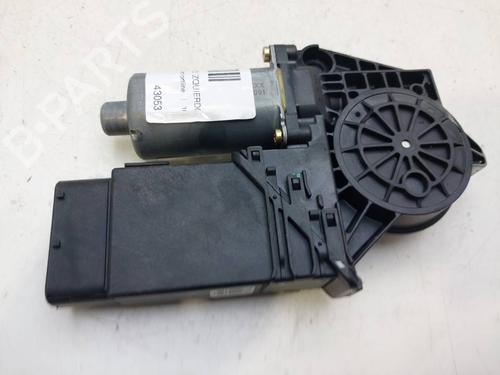 Left front window motor VW PASSAT B5.5 (3B3) 1.9 TDI | BP39751598E21 - Image 2