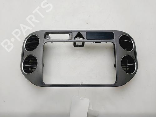 Midtkonsoll VW TIGUAN (5N_) [2007-2018]  30298248
