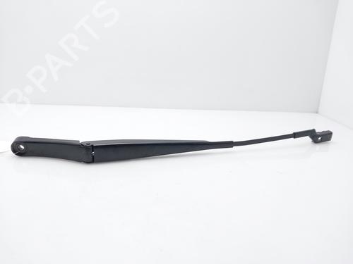 Used Front windshield wiper arm VW GOLF SPORTSVAN VII (AM1, AN1) [2014-2020]  16771113