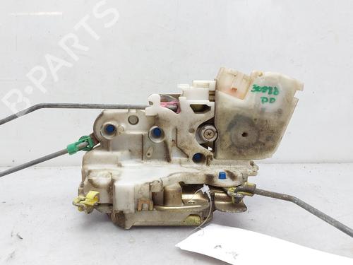 Used Front right lock NISSAN NAVARA (D22) 2.5 D 4x4 (133 hp) 12438383