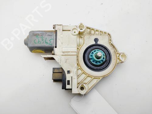 Motor do elevador de vidro trás direito AUDI A6 C6 (4F2) 2.4 (177 hp) 31651673