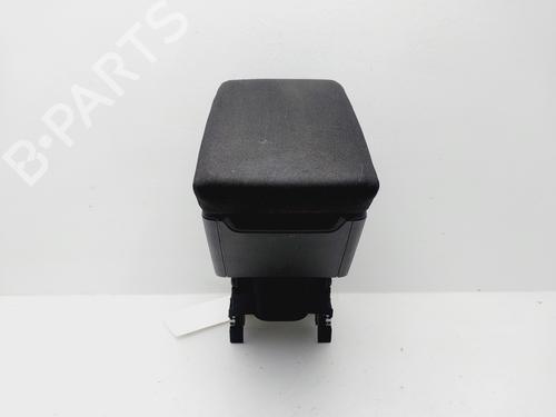 Used Armrest / Center console SEAT ARONA (KJ7, KJP) 1.6 TDI (115 hp) 30603158