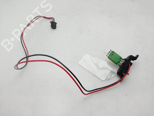 Used Heater resistor RENAULT KANGOO / GRAND KANGOO II (KW0/1_) [2008-2026]  31708988
