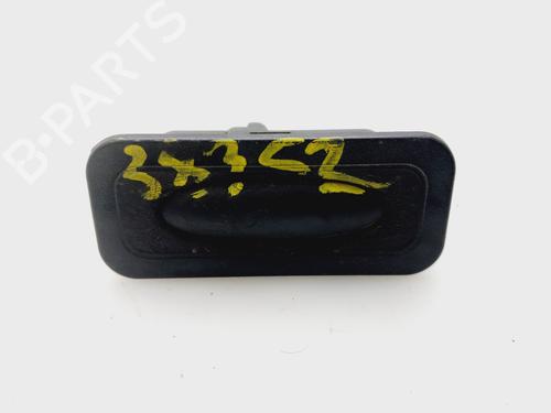 Used Tailgate handle RENAULT LAGUNA III Grandtour (KT0/1) 2.0 16V (KT0F, KT0W) (140 hp) 31371601