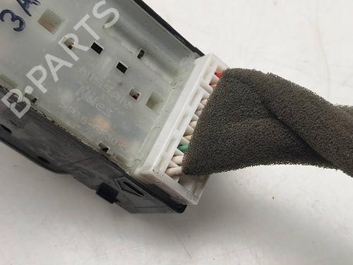Left front window switch NISSAN NV200 / EVALIA Bus 1.5 dCi 90 (M20, M20M) | BP39525376I27 - Image 2