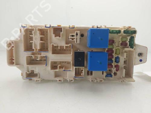 Used Fuse box Fuse box 38590732 38590732