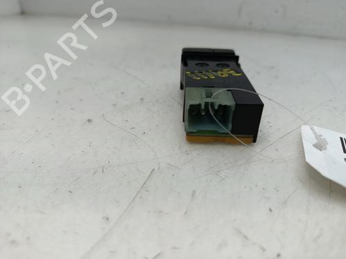 Switch SUZUKI BALENO Hatchback (EG) 1.9 TD (SY419) | BP32327696I30