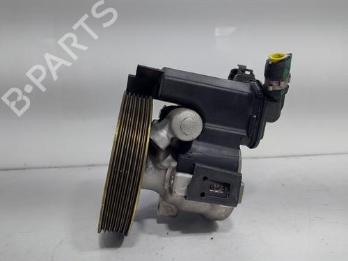 Pompe de direction assistée PEUGEOT 206 Hatchback (2A/C) [1998-2012]  30579832