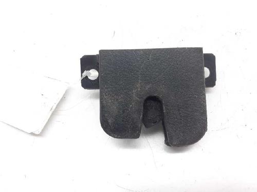 Used Tailgate lock SEAT LEON (1M1) 1.6 16 V (105 hp) 5928915