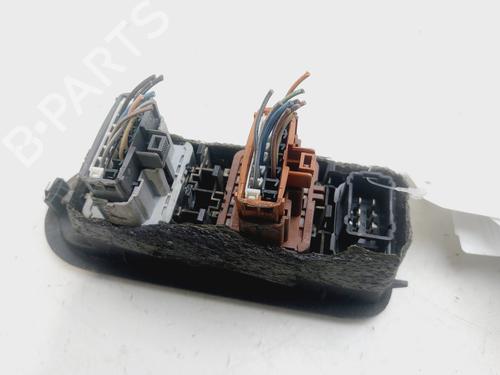 Left front window switch RENAULT MEGANE II (BM0/1_, CM0/1_) 1.5 dCi (BM02, BM13, BM2A, CM02, CM13) | BP27982051I27 
