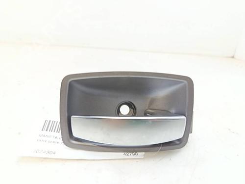 Used Front right interior door handle Front right interior door handle 38413278 38413278