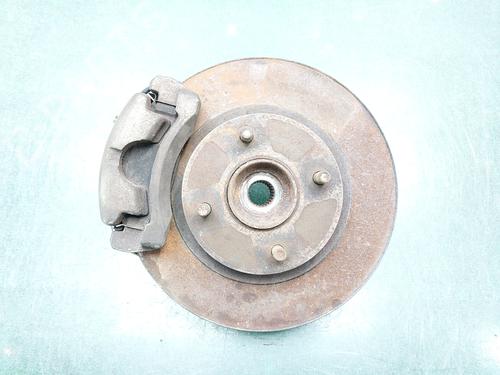 Left front steering knuckle NISSAN ALMERA II (N16) 1.8 | BP12467892M25 