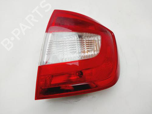 Used Right taillight Right taillight SKODA RAPID (NH3, NK3, NK6) [2012-2022] 32211156 32211156