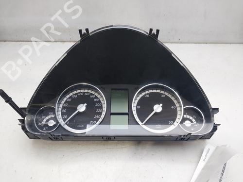 Used Instrument cluster MERCEDES-BENZ C-CLASS (W203) C 220 CDI (203.008) (150 hp) 16926881