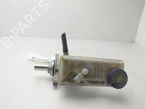 Used Brake master cylinder RENAULT KANGOO / GRAND KANGOO II (KW0/1_) [2008-2026]  32407994