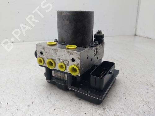 Used ABS pump PEUGEOT 5008 (0U_, 0E_) [2009-2017]  30913304
