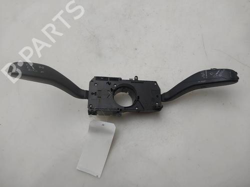 Used Steering wheel controls Steering wheel controls SKODA FABIA II Combi (545) 1.6 TDI (75 hp) 39717813 39717813