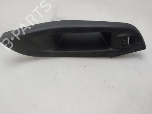Used Right front window switch Right front window switch FORD FOCUS III 1.6 TDCi (115 hp) 33974378 33974378