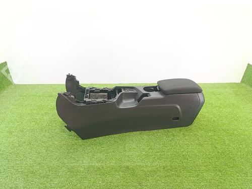 Used Armrest / Center console Armrest / Center console 36938700 36938700